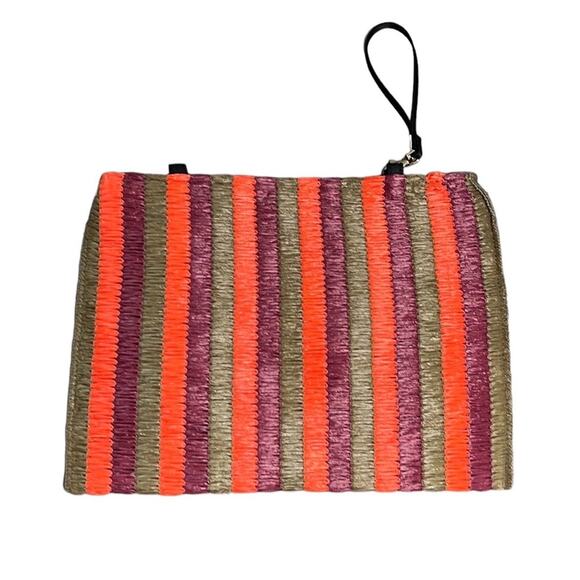 Persaman New York Orange and Purple Large Clutch With Wrist Strap Snap Closure - Picture 1 of 7